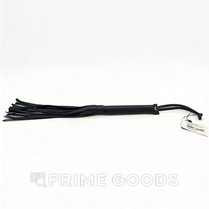Флоггер из искусственной кожи с черной рукоятью от sex shop primegoods фото 3