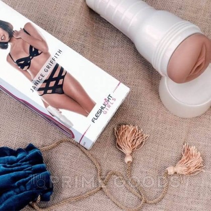 FLESHLIGHT SIGNATURE Мастурбатор Janice Griffith Eden от sex shop primegoods фото 5
